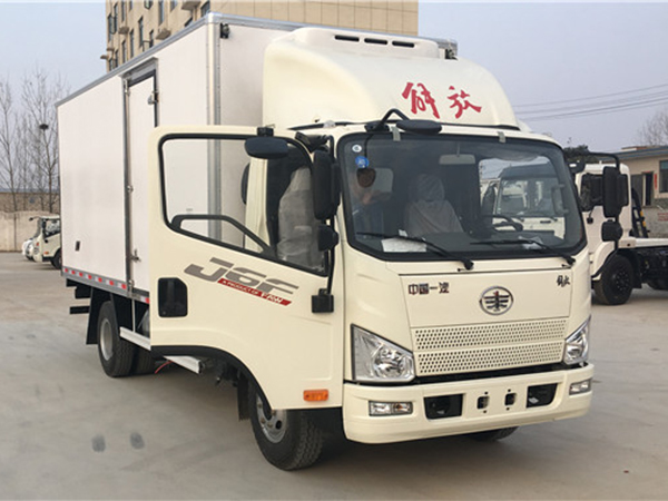 解放虎V 5.2米冷藏車